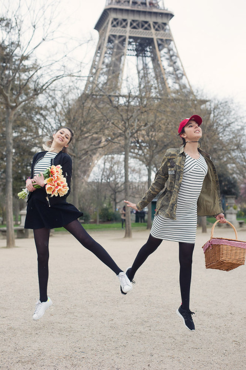 picnic-eiffel-tower-teenager-photo-session