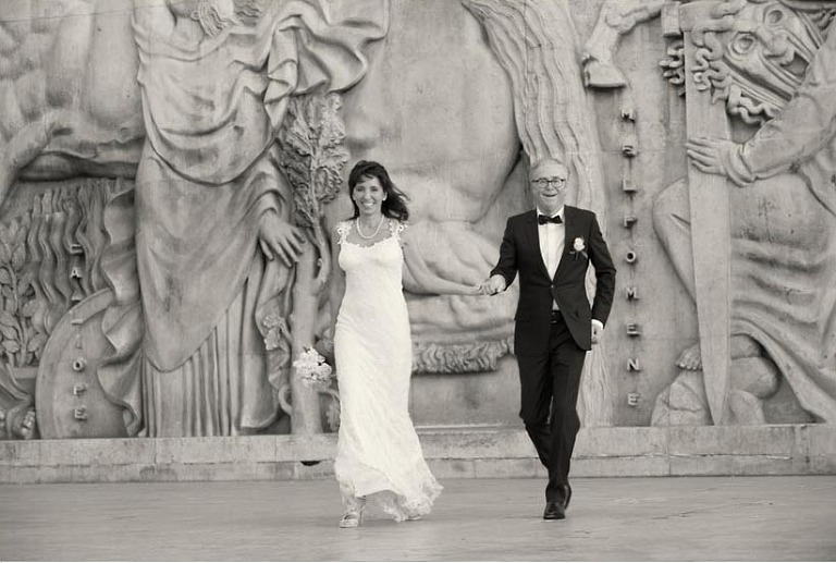 Elope in Paris Photographer videographer