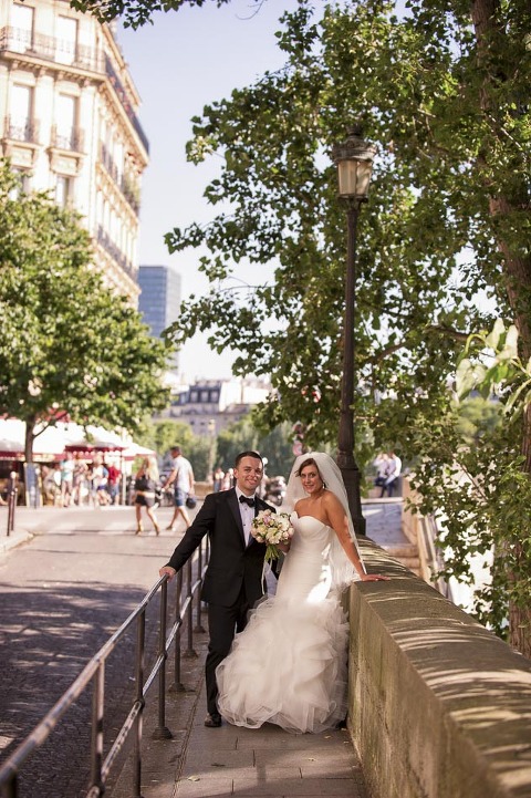Paris destination wedding photographer