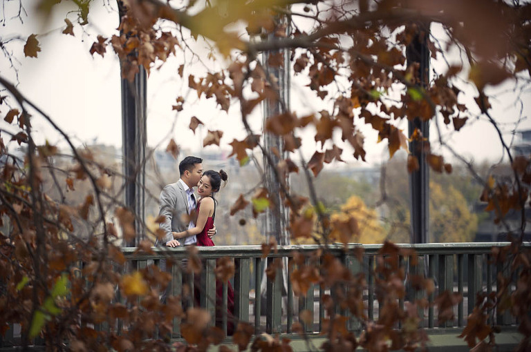 Paris pre-wedding photographer